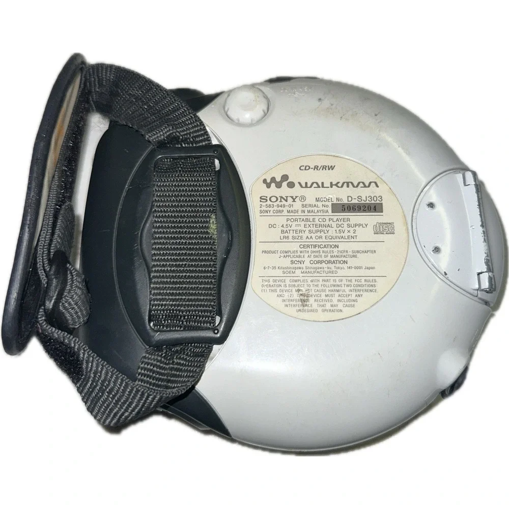 CLEAN SONY D-SJ303 CD Player W/Hand Strap G-Protection *Tested‎ & Working Great*
